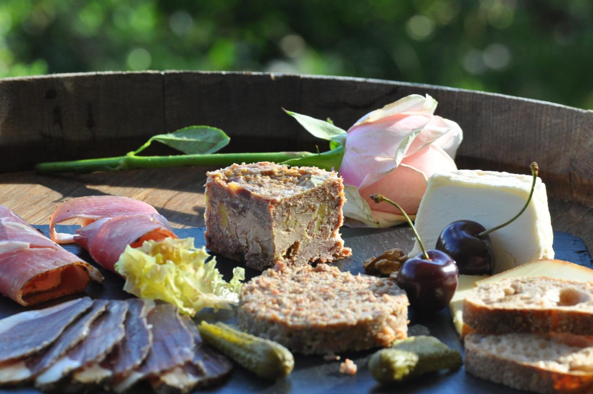 Le Lion D'Or En Perigord Bed and Breakfast Mauzac-et-Grand-Castang Εξωτερικό φωτογραφία