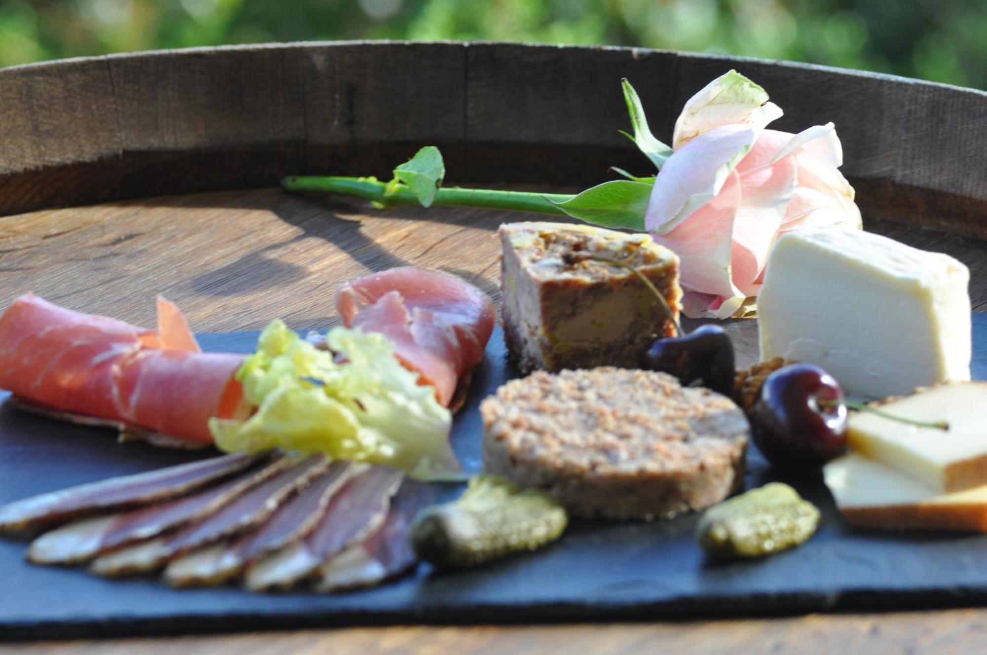 Le Lion D'Or En Perigord Bed and Breakfast Mauzac-et-Grand-Castang Εξωτερικό φωτογραφία