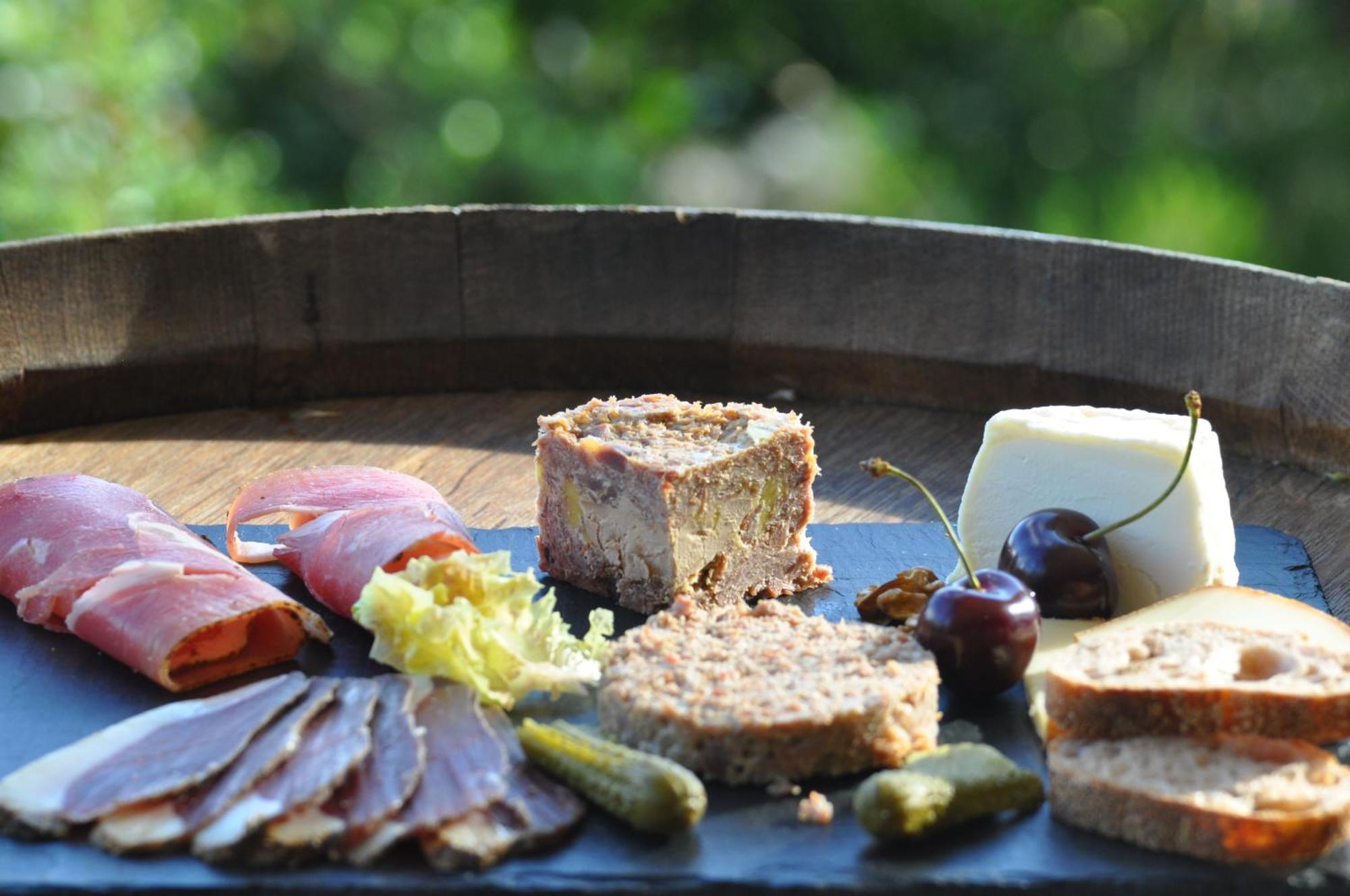 Le Lion D'Or En Perigord Bed and Breakfast Mauzac-et-Grand-Castang Εξωτερικό φωτογραφία