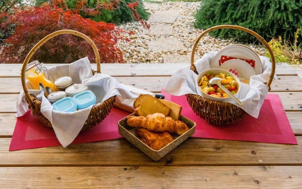 Le Lion D'Or En Perigord Bed and Breakfast Mauzac-et-Grand-Castang Εξωτερικό φωτογραφία